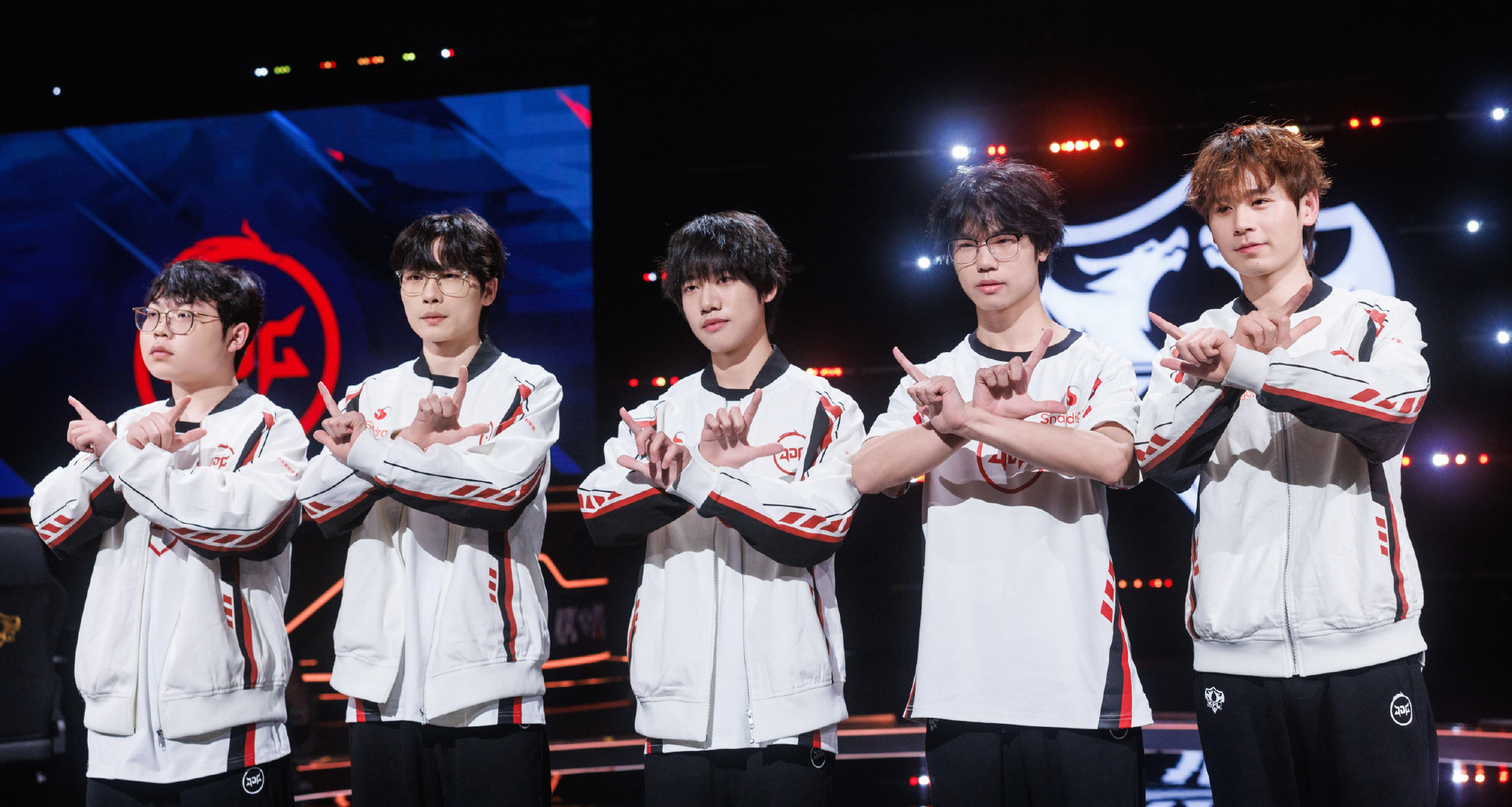 开云体育-PSG绝杀T1，Meiko线上压制力十足强强对话全球总决赛，引爆全场热议