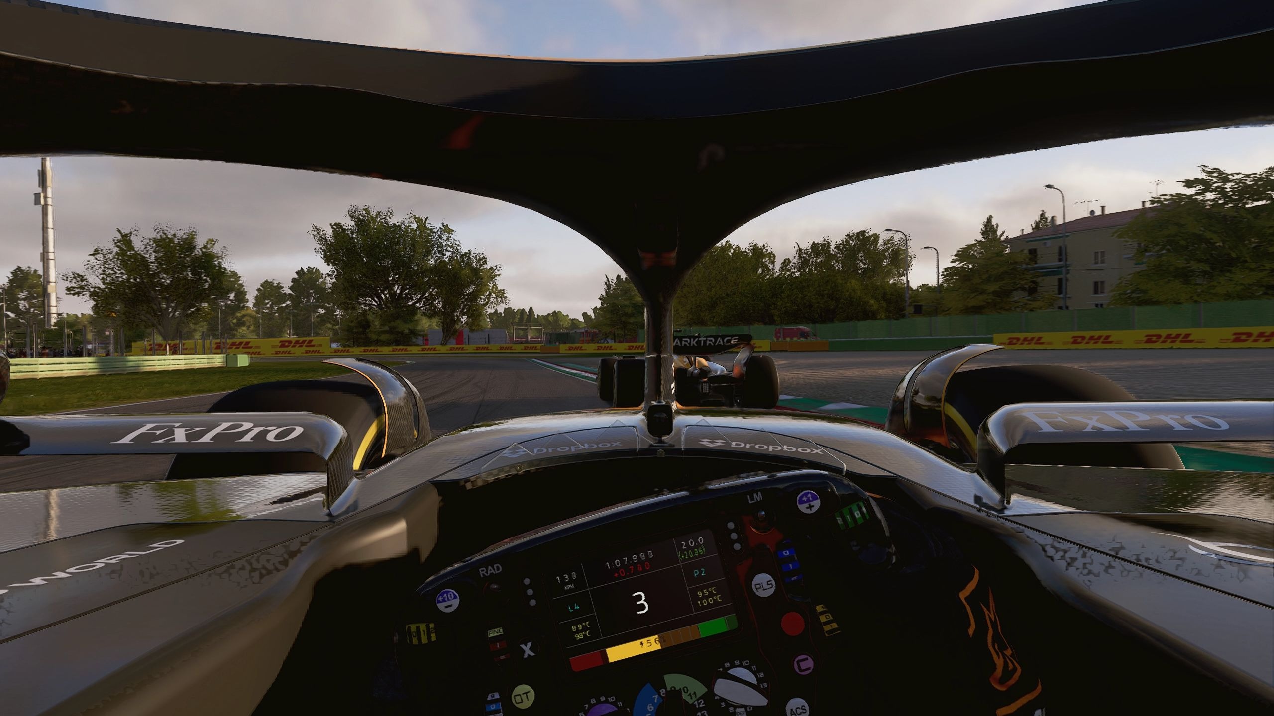 梅赛德斯翻盘迈凯伦，周冠宇惊艳四座