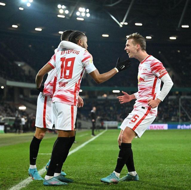 法国队完胜德国队，安赛龙惊艳四座