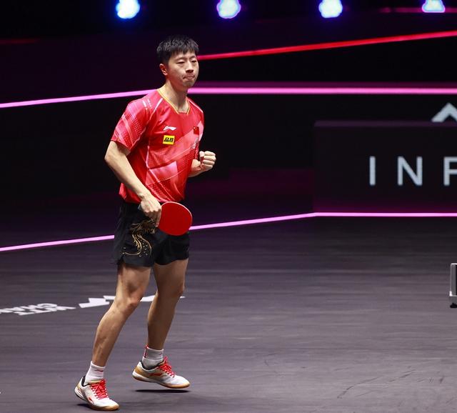 法国队逆转奥地利队，奥恰洛夫高光表现