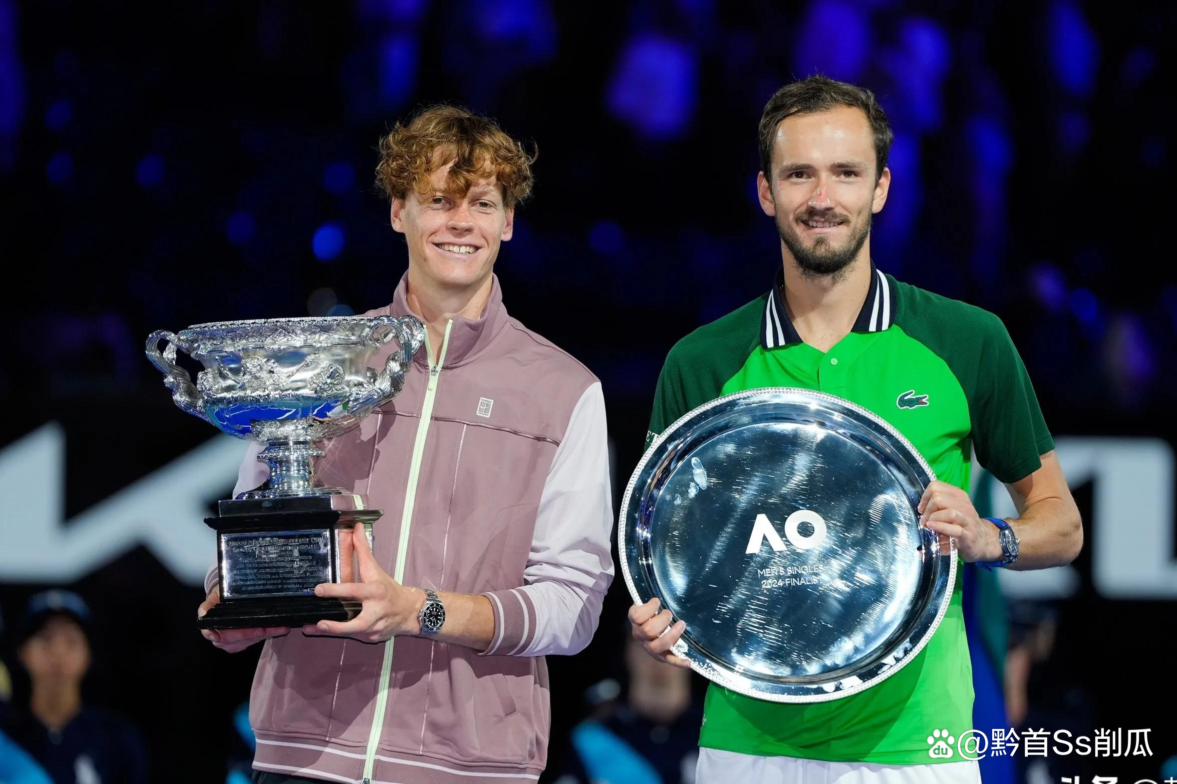 ATP总决赛逆转美网，梅德韦杰夫扛起全队