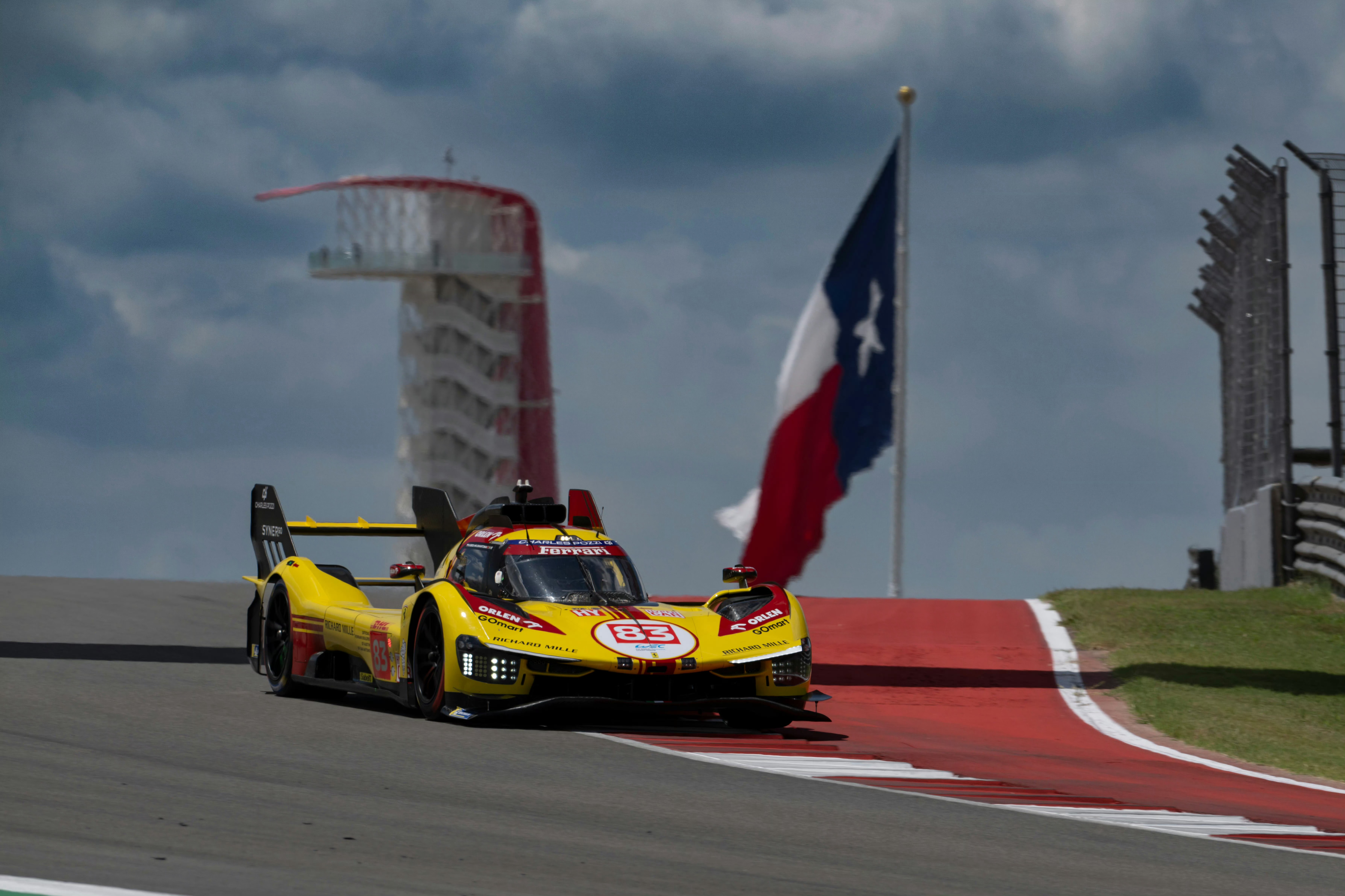 法拉利完胜哈斯车队，诺里斯点燃赛场